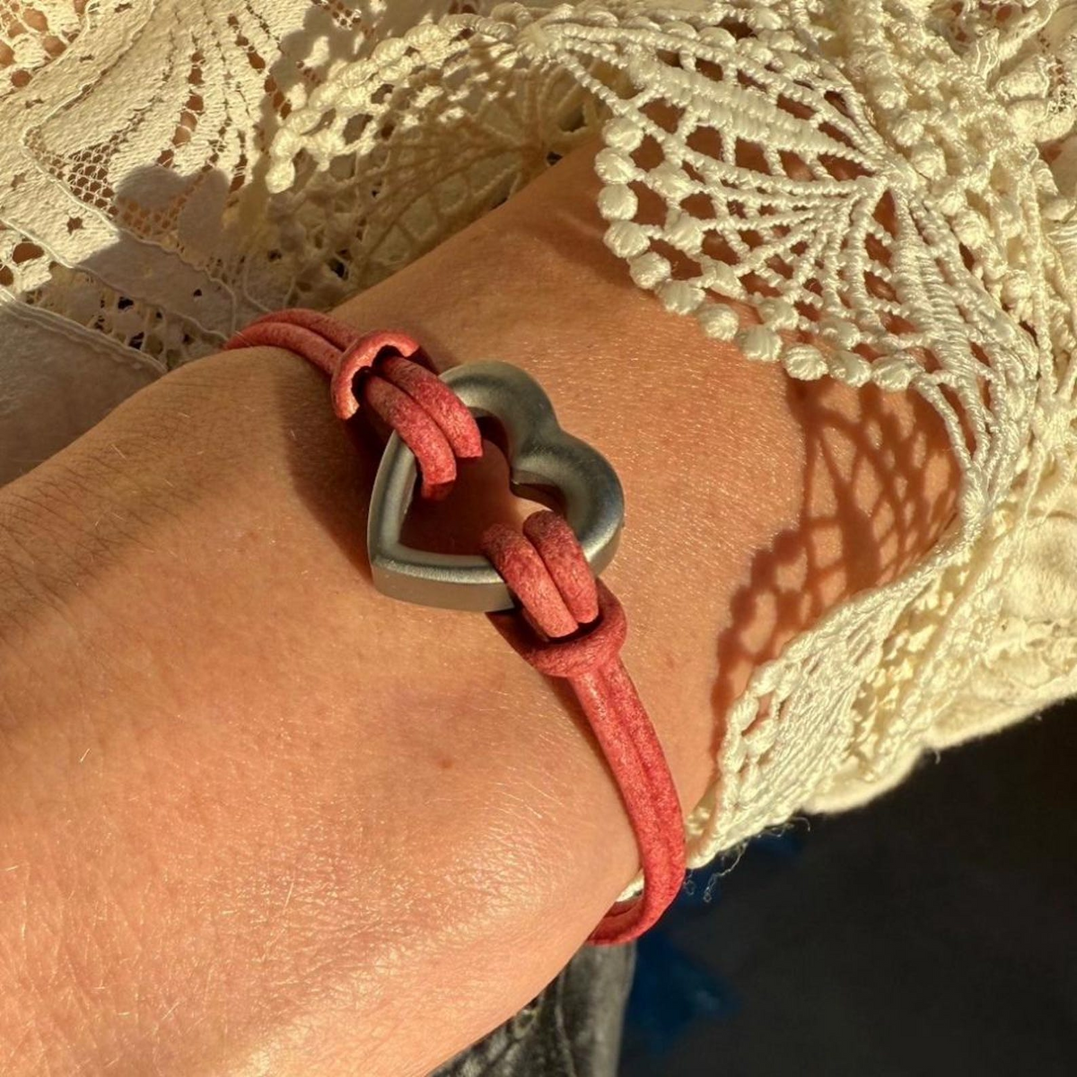 Pet Memorial Ashes Bracelet, Vintage Pink Heart Leather, photo 3 of 10
