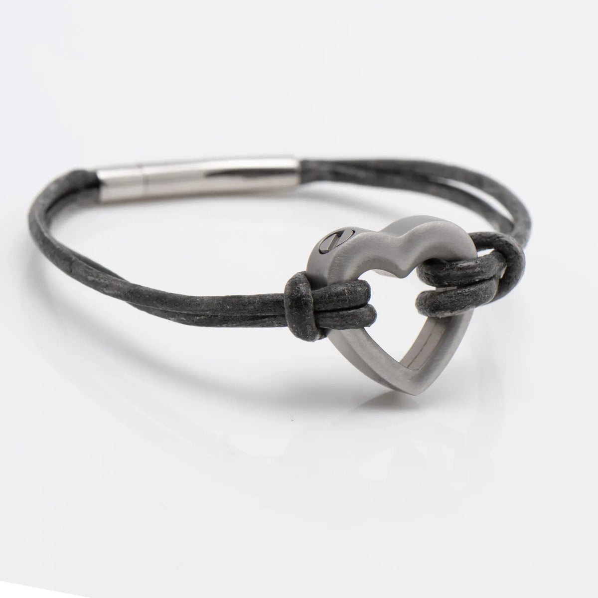 Pet Memorial Ashes Bracelet, Metallic Black Heart, photo 5 of 14