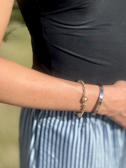 Personalised Memorial Ashes Bangle – Stainless Steel Keepsake Bracelet