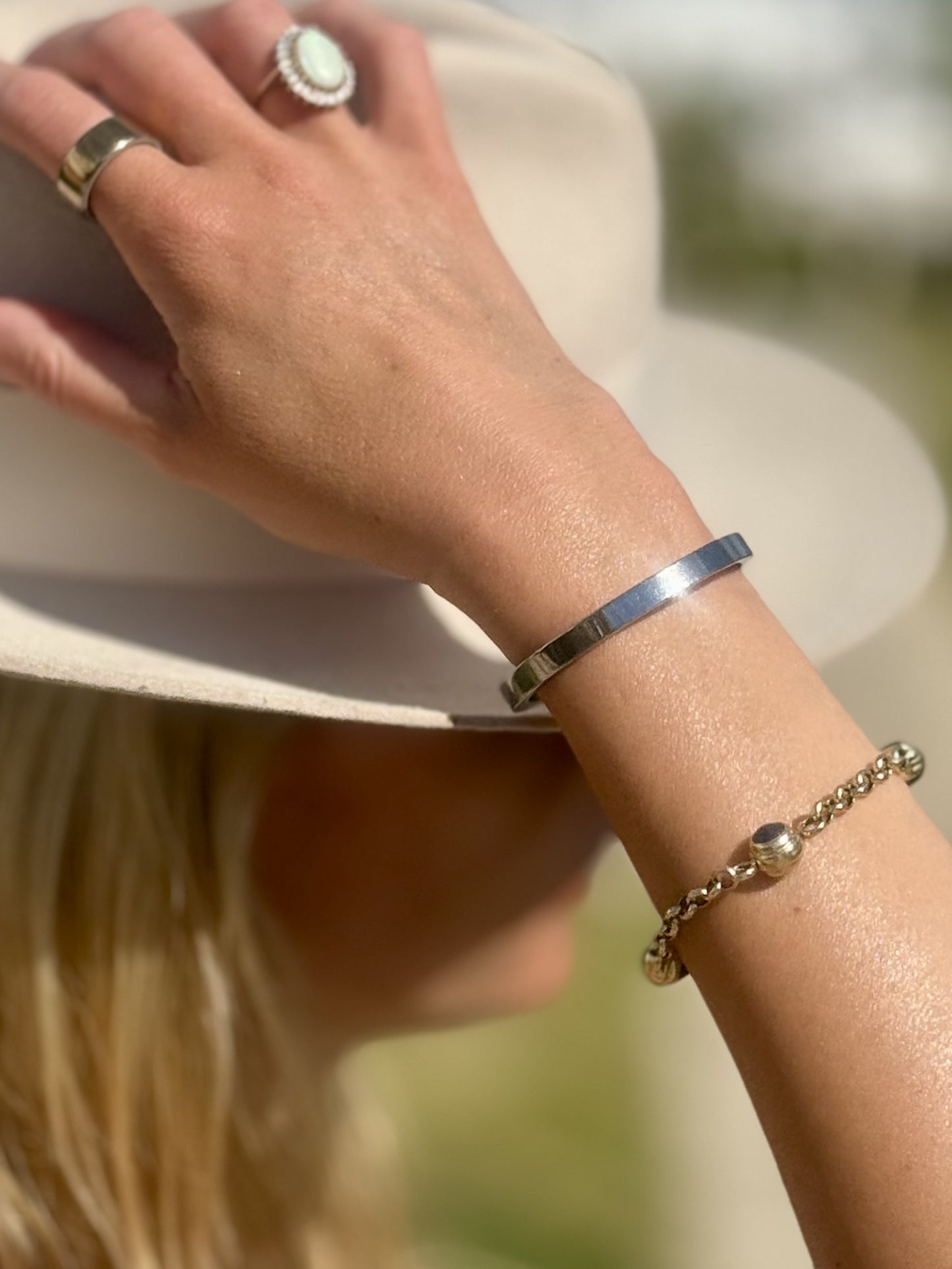 Personalised Memorial Ashes Bangle – Stainless Steel Keepsake Bracelet