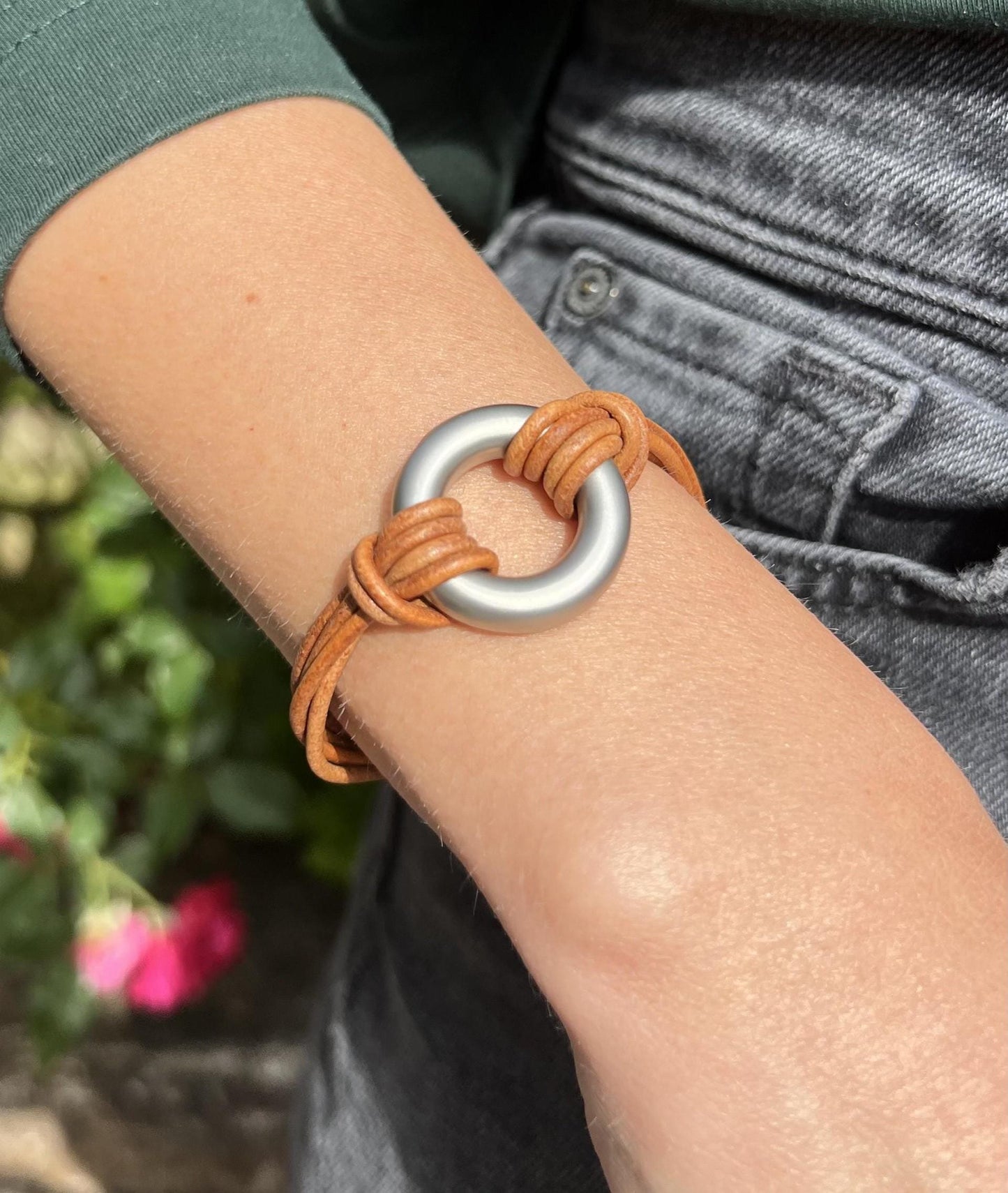 Brown Round Urn Bracelet for Ashes