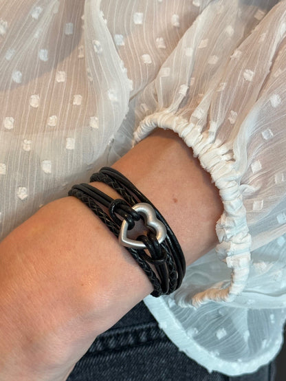 Black Custom Pet Memorial Heart Wrap Bracelet: Ashes Urn Jewellery, Sympathy Gift for Pet Loss